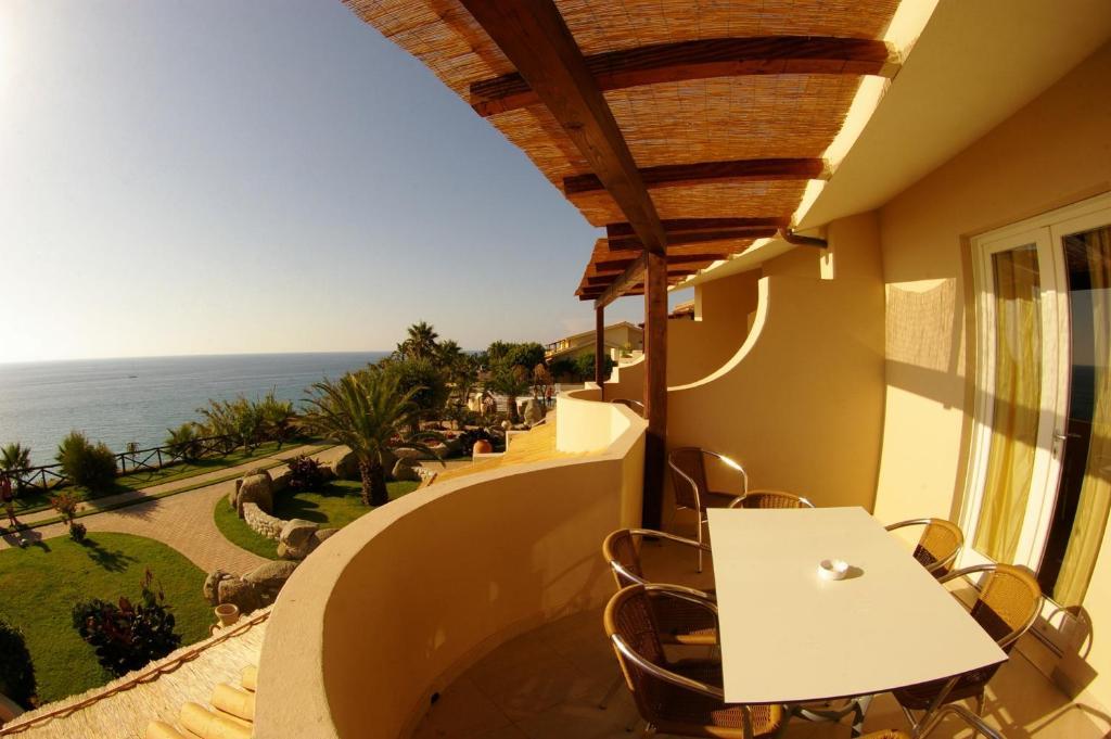 Hotel Villaggio Cala Di Volpe Капо-Ватикано Экстерьер фото