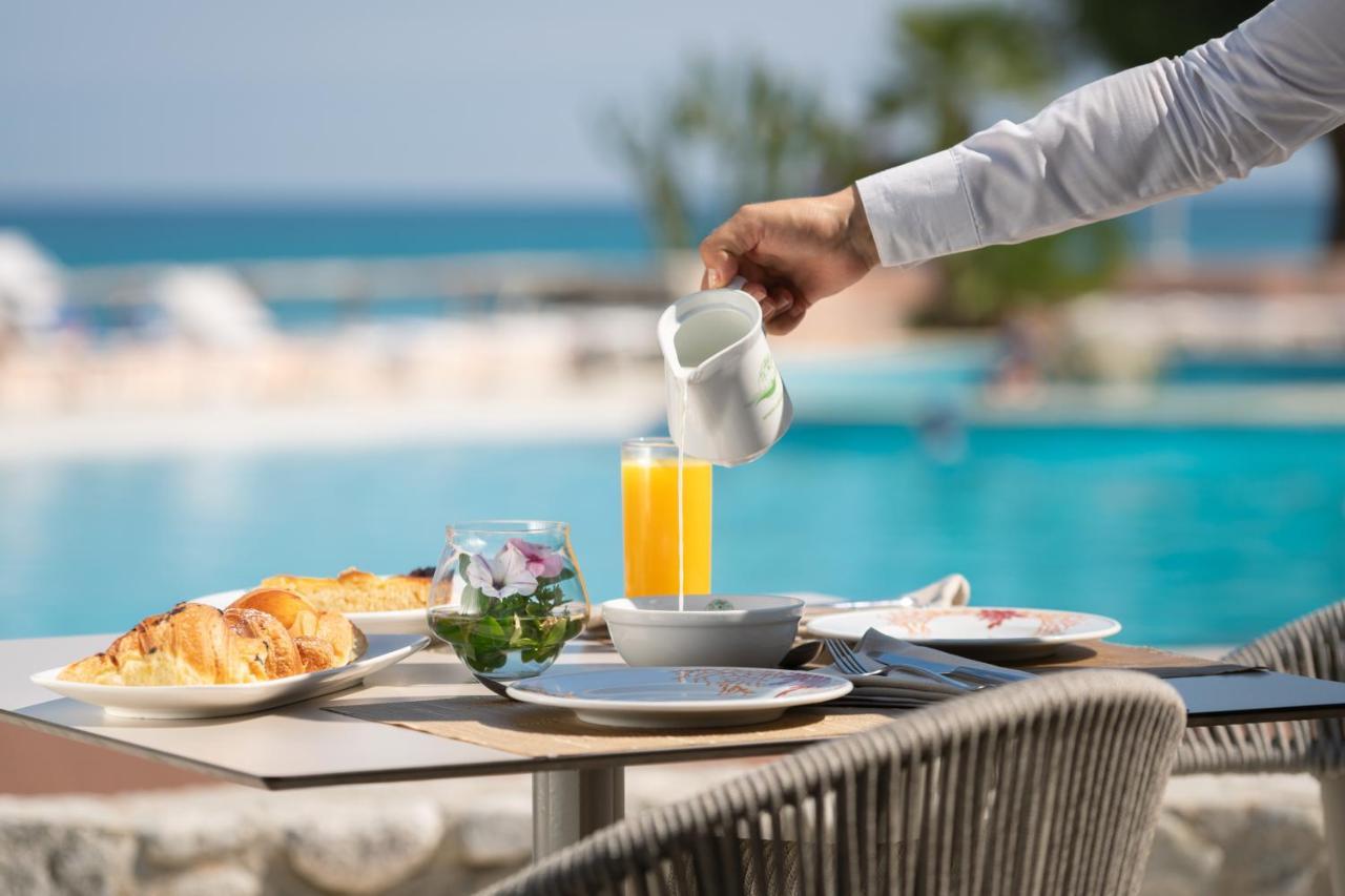 Hotel Villaggio Cala Di Volpe Капо-Ватикано Экстерьер фото