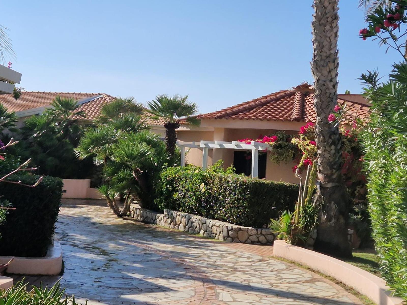 Hotel Villaggio Cala Di Volpe Капо-Ватикано Экстерьер фото