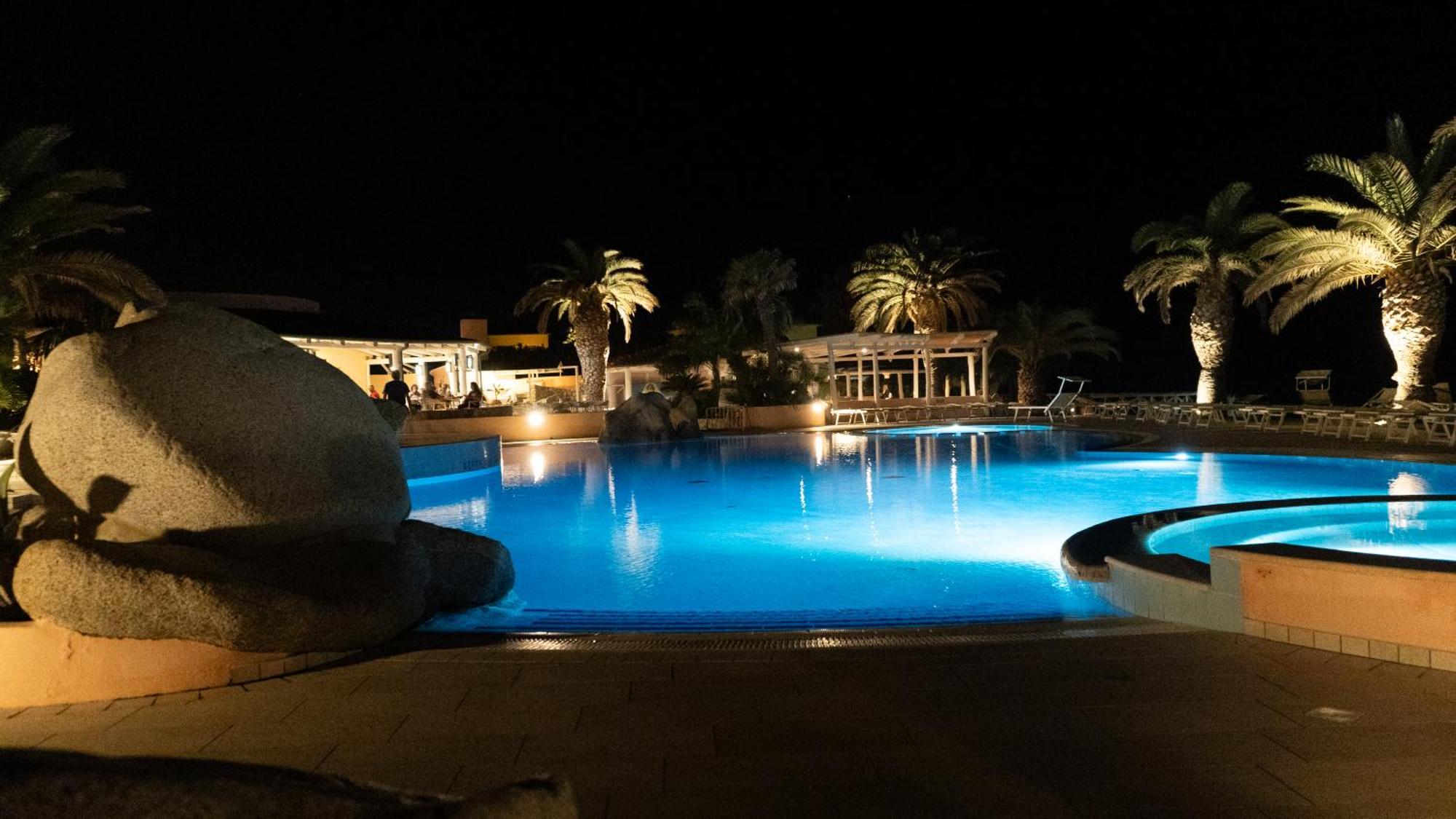 Hotel Villaggio Cala Di Volpe Капо-Ватикано Экстерьер фото