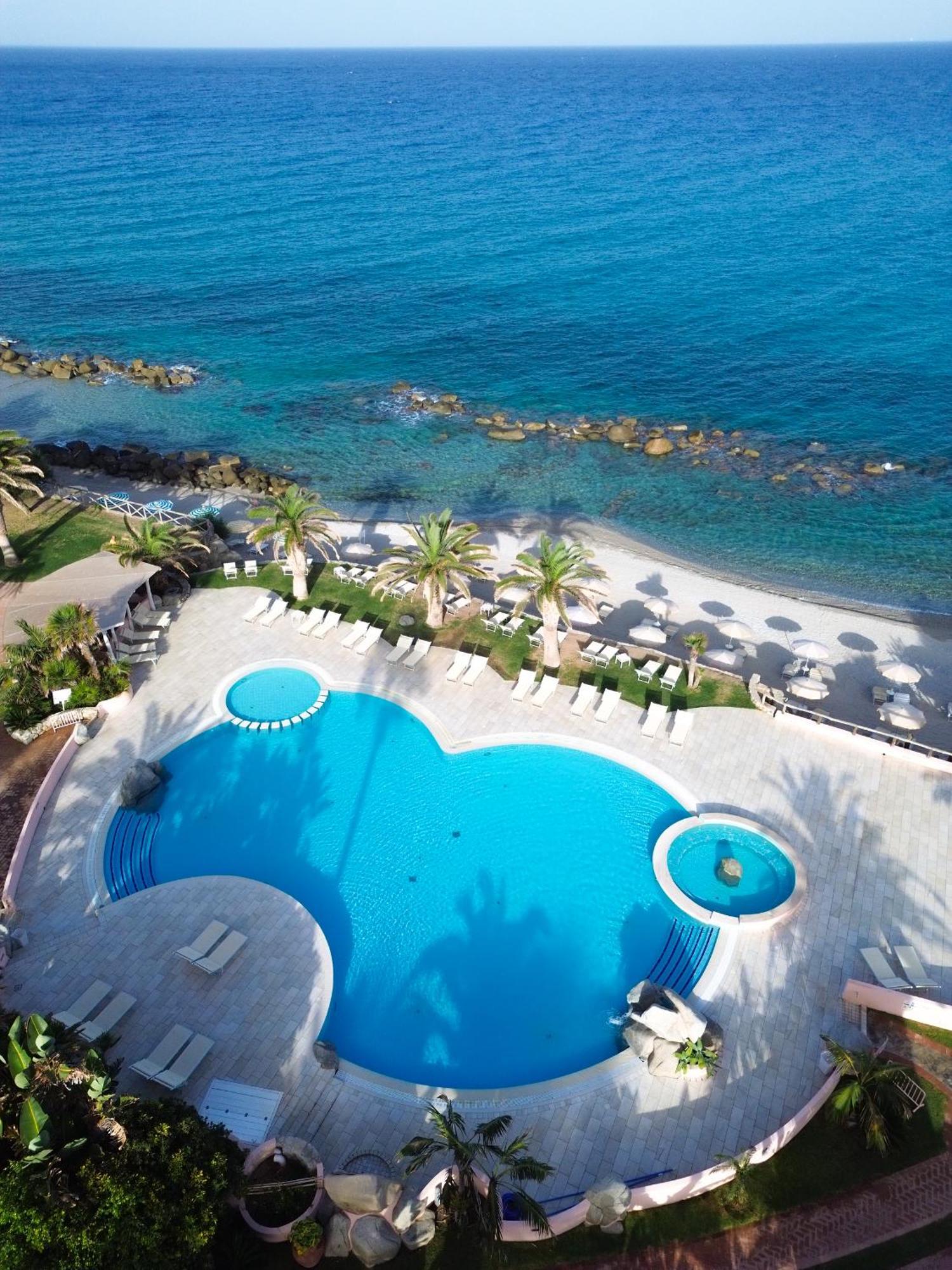 Hotel Villaggio Cala Di Volpe Капо-Ватикано Экстерьер фото