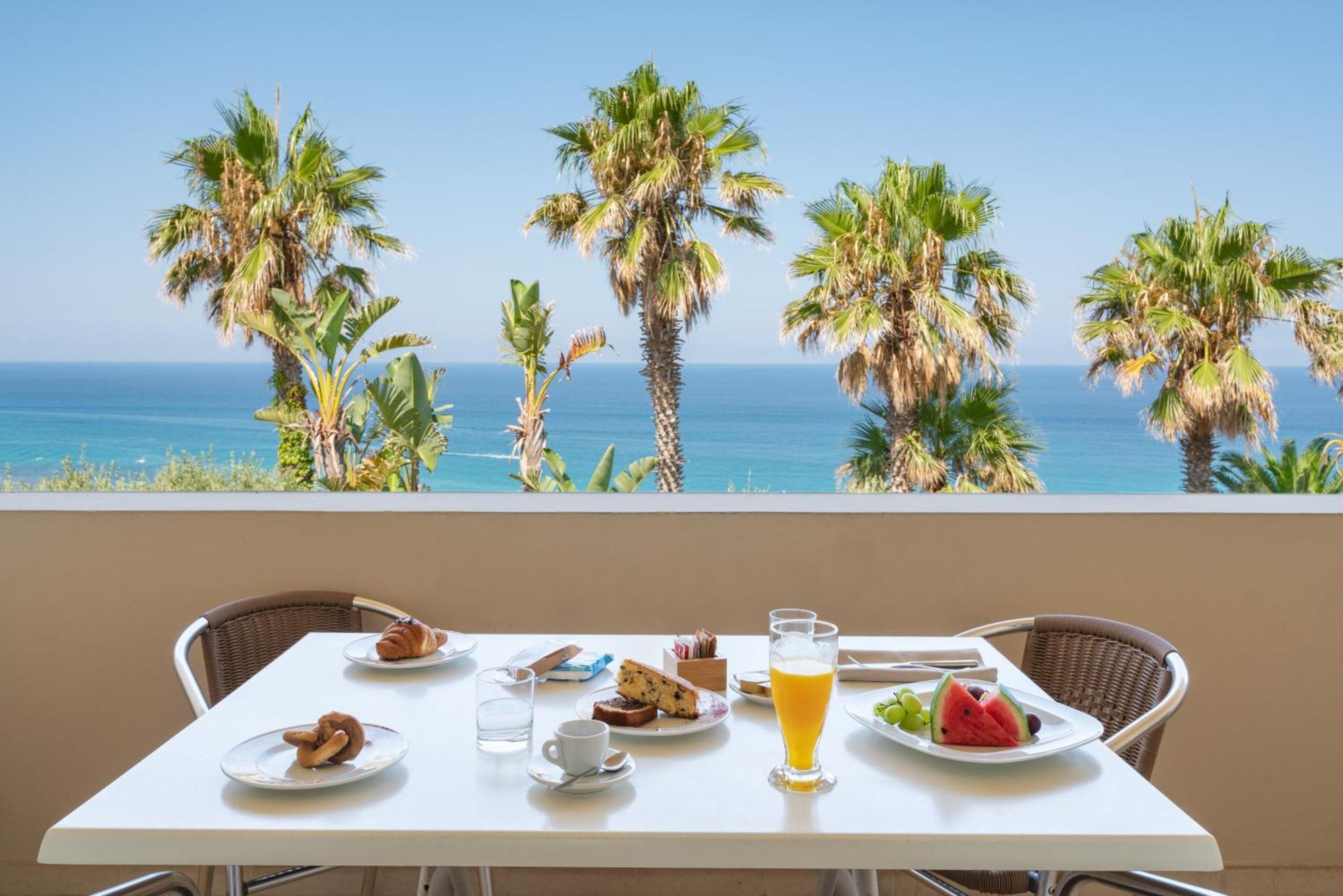 Hotel Villaggio Cala Di Volpe Капо-Ватикано Экстерьер фото